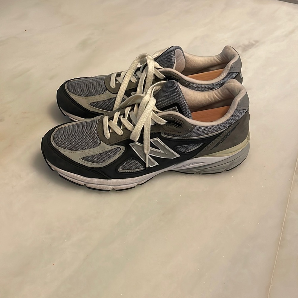 new balance 990v4 magnet size 10.5 Used